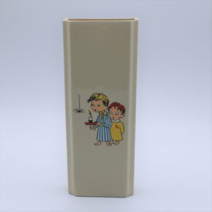 Vintage radiatorbakje voor de kinderkamer