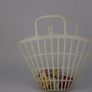 Vintage wit kunststof / plastic kindertasje